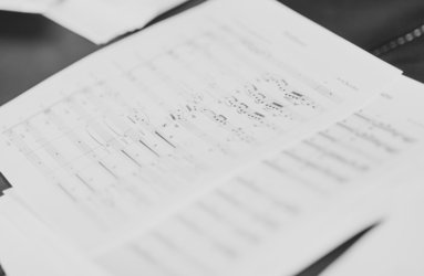 Handwritten music score